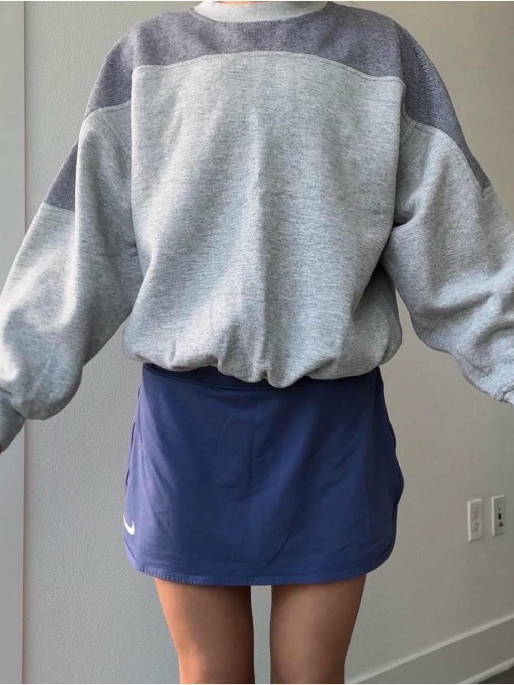 Casual Two-Tone Gray Sweatshirt with Navy Skort